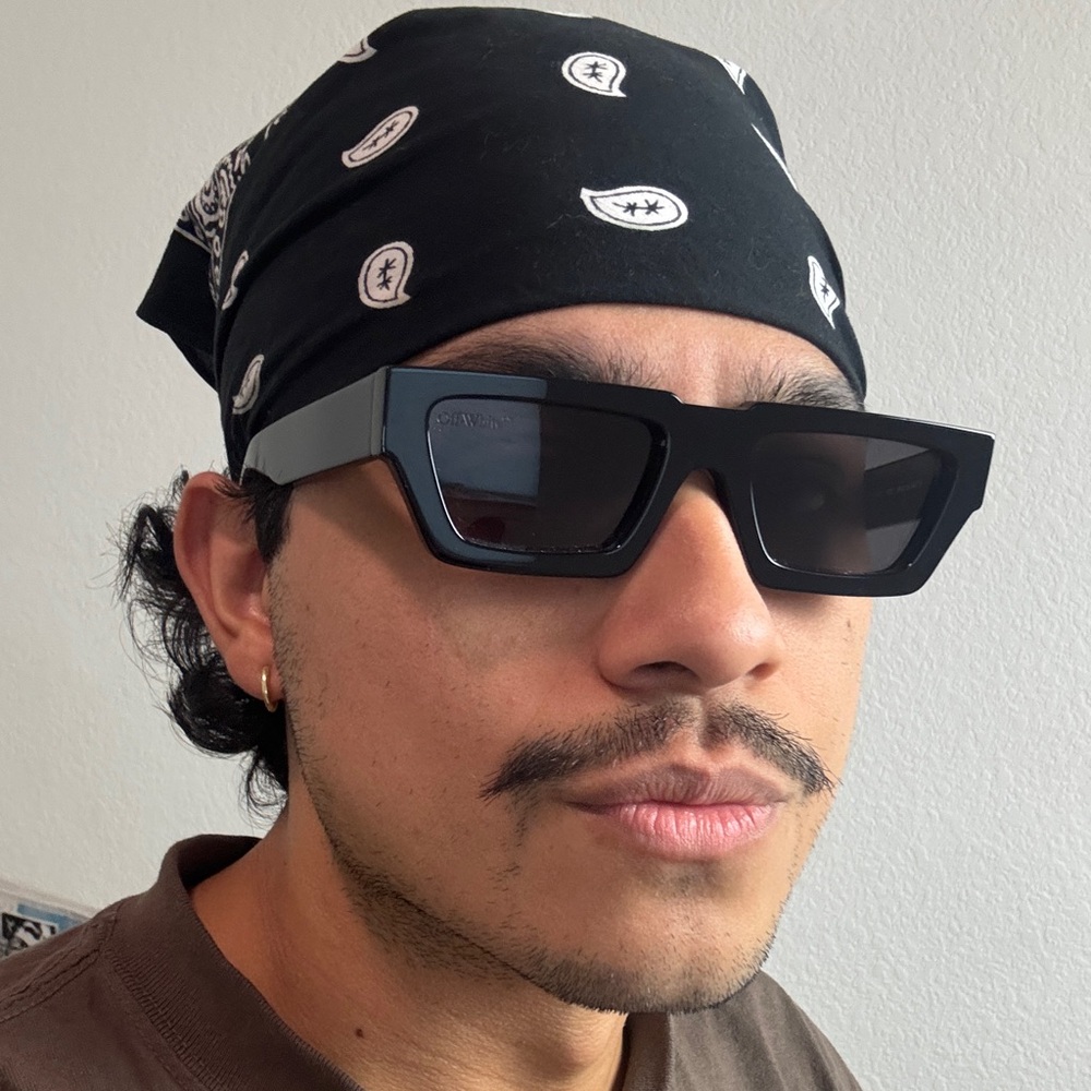 Off-White Black Rectangular Sunglasses - image 7